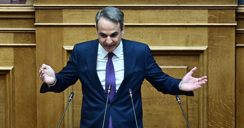 Ο Μητσοτάκης (ξανα)υποσχέθηκε ασφαλή και σύγχρονο σιδηρόδρομο